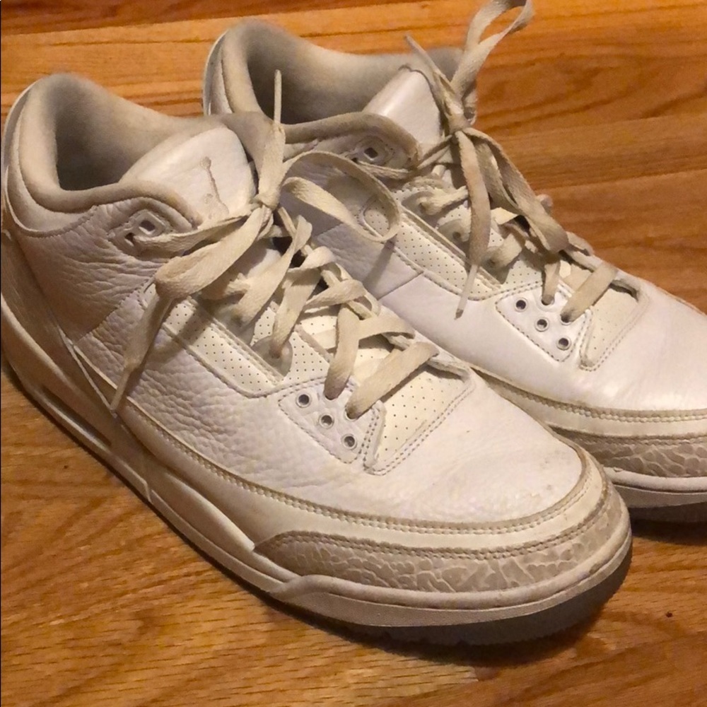 Air Jordan 3 Triple White